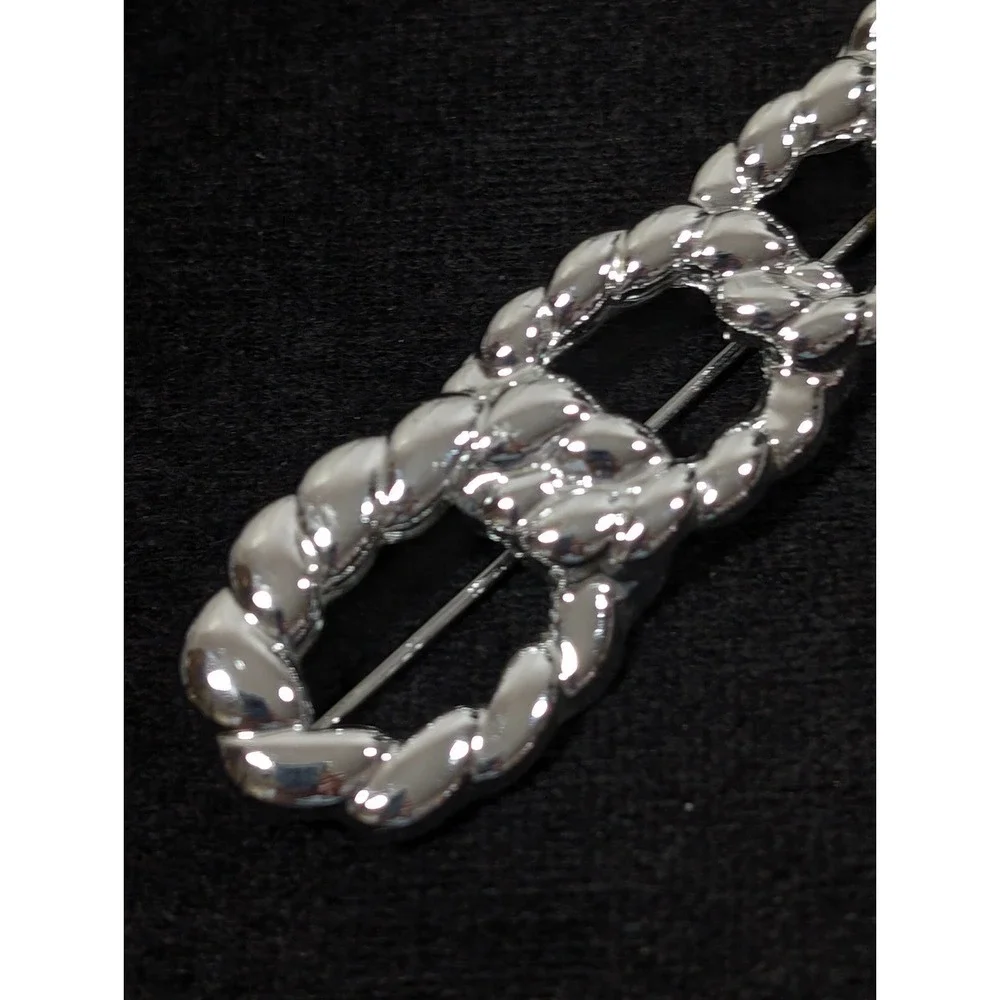 Vintage Retro‎ Large Silver Tone Cable Ribbed Chain Link Brooch Pin